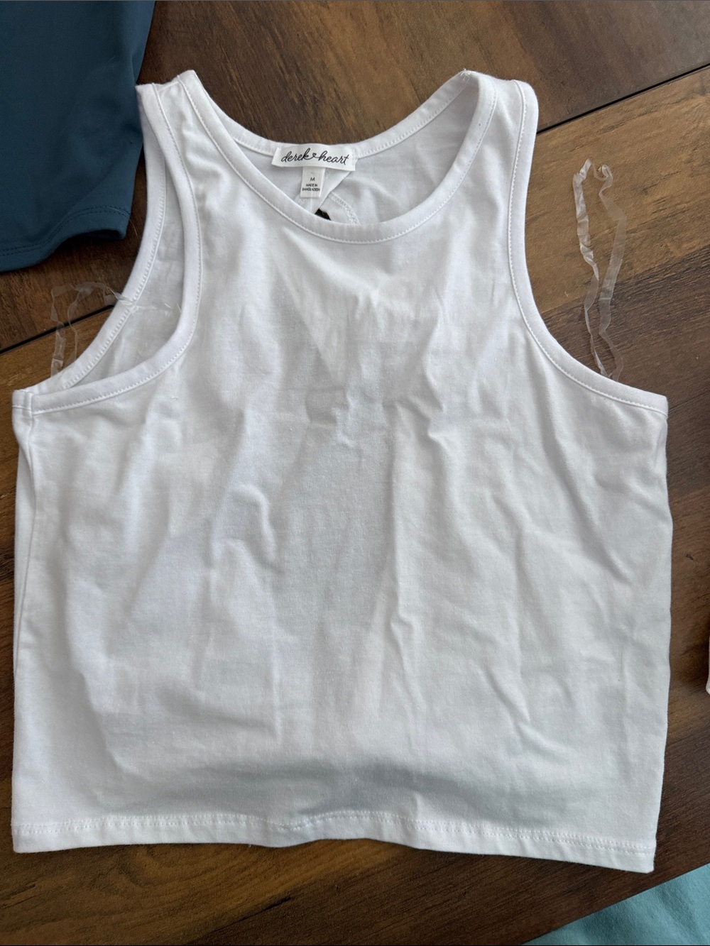 6 cropped Assorted Women’s Tank Tops — White, Red, Teal - Picture 10 of 13